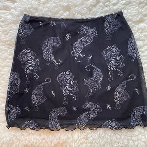 Divided Lined Sheer Skirt With Tiger Print Elastic Waist Size Small